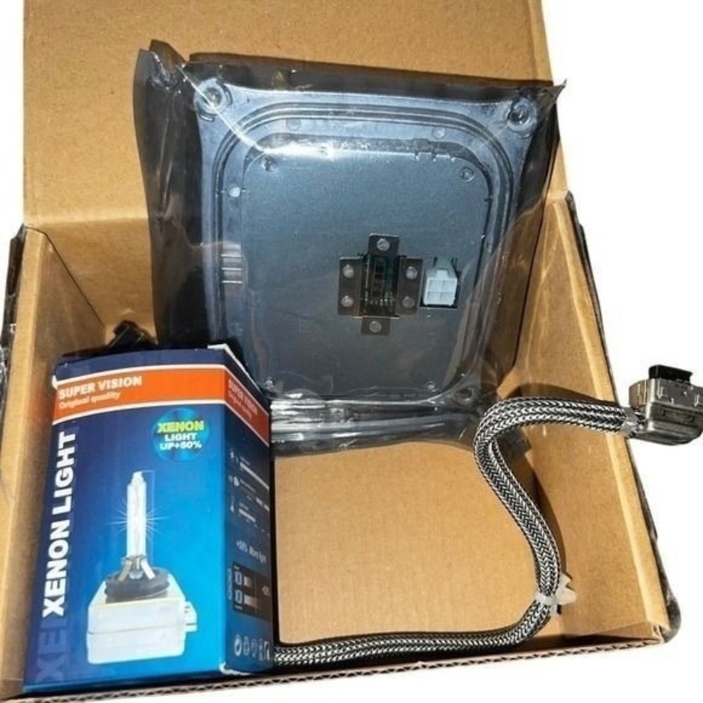 Bosch‎ HID Xenon Ballast & D1S Bulb Kit 1307329153 35W Silver Excellent NEW